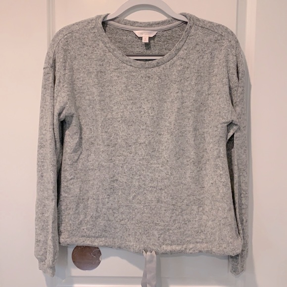 Lauren Conrad small grey soft sleep/lounge shirt - Picture 3 of 4